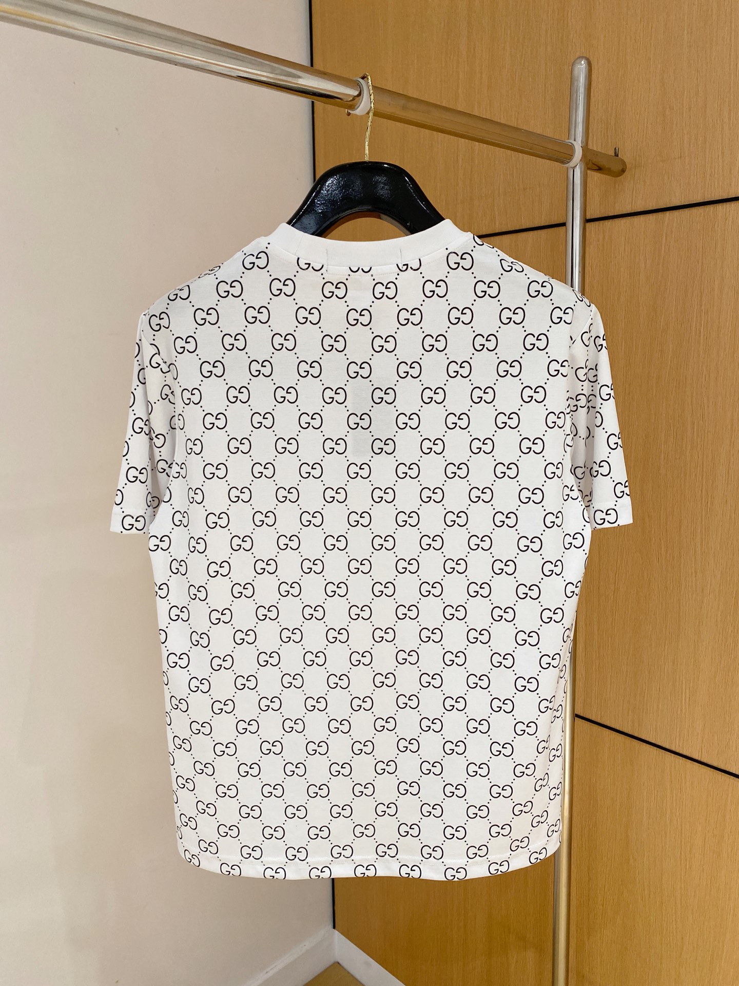 short sleeves